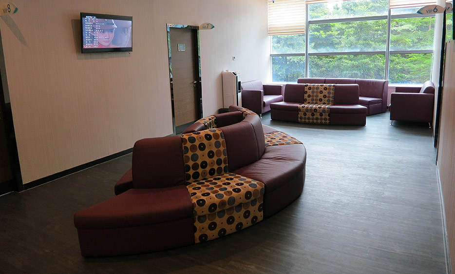 特诊等候区---深圳希玛林顺潮眼科医院